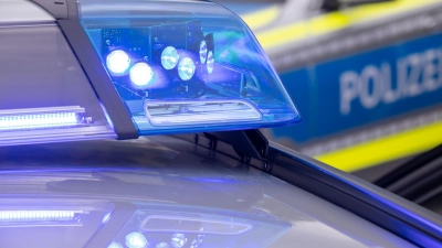 Die Polizei beschlagnahmte den Führerschein des 47-Jährigen. (Symbolbild) (Foto: Daniel Karmann/dpa)