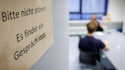 Die Therapie von Jonas ging über drei Monate, sie bestand aus Einzelgesprächen und später einer wöchentlichen Gruppentherapie. (Foto: Daniel Karmann/dpa)