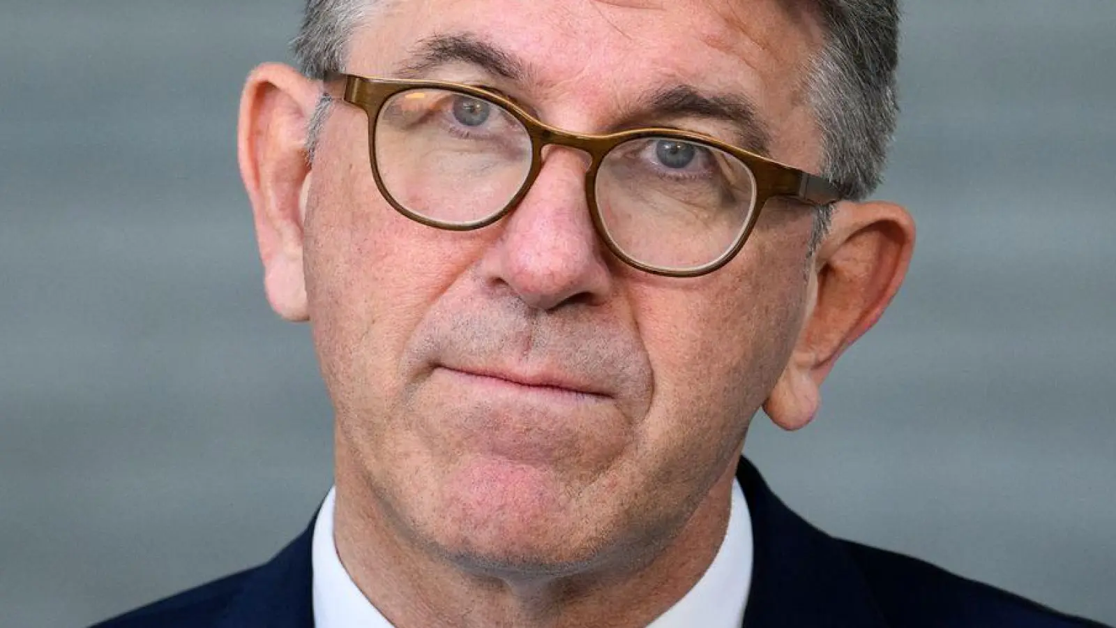 Die Übertragung von Weimers Geschäftsanteilen soll bis Jahresende vollzogen sein. (Archivbild) (Foto: Bernd von Jutrczenka/dpa)