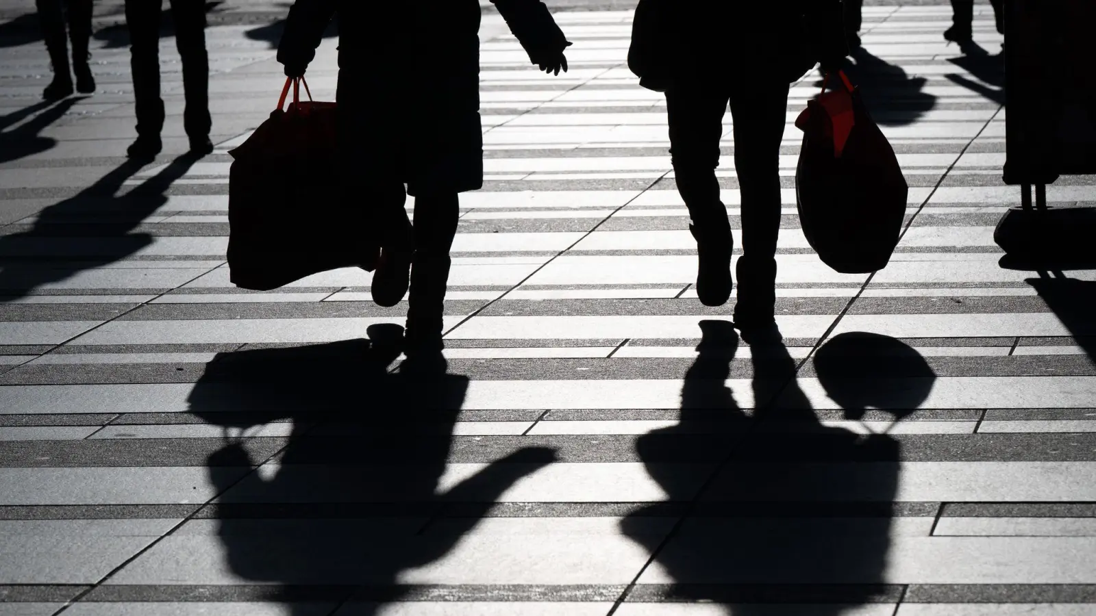 Enttäuschendes Weihnachtsgeschäft: Die Stimmung in der deutschen Wirtschaft sinkt.  (Foto: Sebastian Kahnert/dpa)