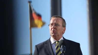 „Unsere Marine ist richtig gut darin, Minen aufzuspüren und zu räumen“: Boris Pistorius bereitet einen möglichen Einsatz in der Straße von Hormus vor. (Archivbild) (Foto: Christian Charisius/dpa)