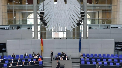Der Bundestag hat beschlossen einen Nationalen Veteranentag einzuführen. (Foto: Jessica Lichetzki/dpa)