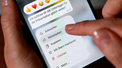 Durfte eine Frau Nachrichten einer Freundin einfach weiterleiten? (Symbolbild) (Foto: Sven Hoppe/dpa)