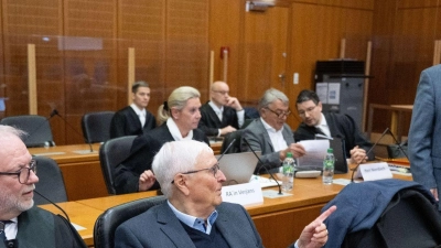 Das Gerichtsverfahren im „Sommermärchen-Prozess“ hat in Frankfurt/Main begonnen. (Foto: Boris Roessler/dpa)