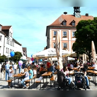 Besuchen Sie das Herbstfest in Neustadt an der Aisch und genießen Sie die Zeit mit Freunden und der Familie. (Foto: Gudrun Schwarz-Köhler)