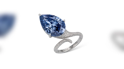 Blieb bei der Auktion etwas unter dem Schätzpreis: Der blaue Mellon-Diamant.  (Foto: -/Christie's/dpa)