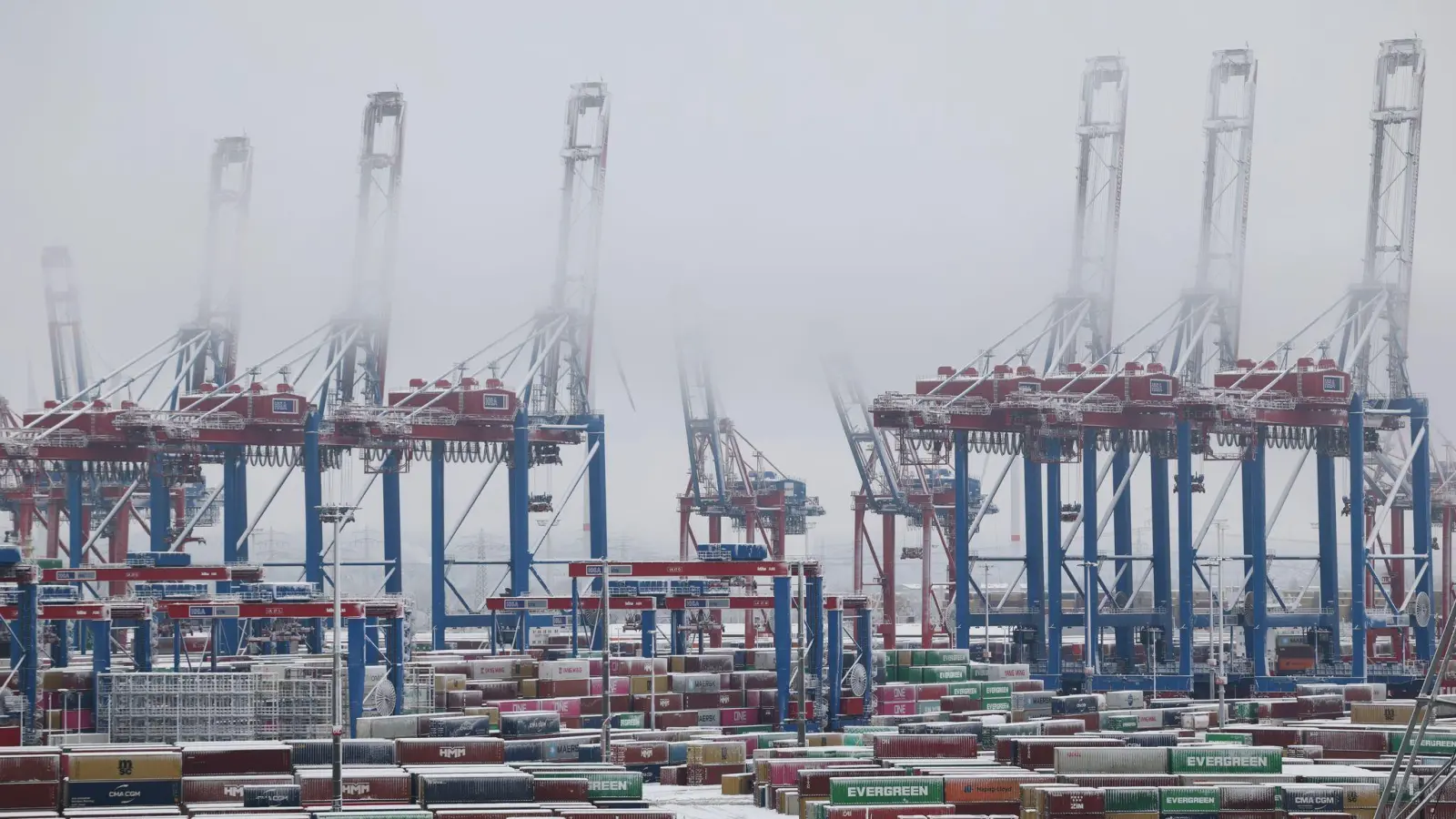 Die deutschen Exporteure können zum Jahresende zulegen (Foto: Christian Charisius/dpa)