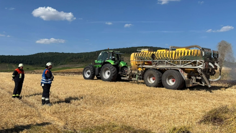 Bei Ippesheim brannte am Mittwoch erneut ein Feld. (Foto: Kreisfeuerwehrverband NEA)