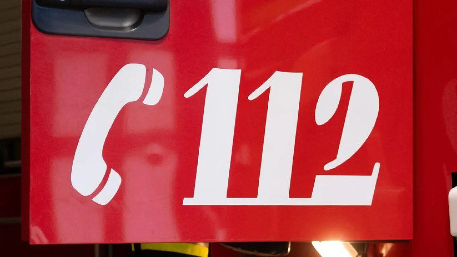 Die Feuerwehr musste in drei Kellern in Nürnberg Feuer löschen. (Symbolbild) (Foto: Niklas Treppner/dpa)