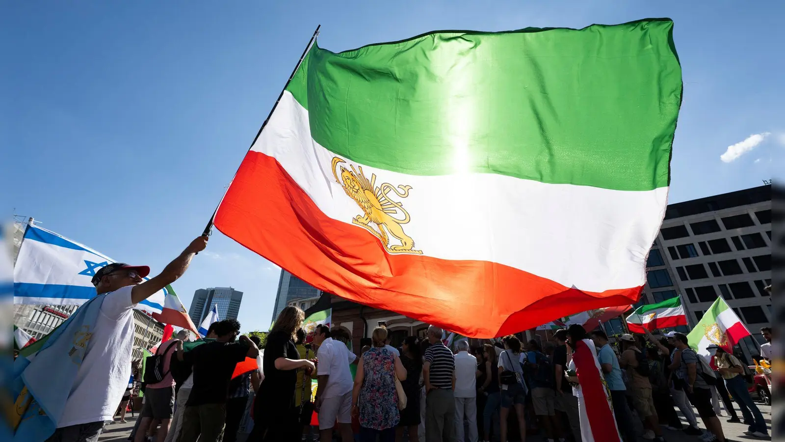 Demonstration gegen das iranische Regime. (Symbolbild) (Foto: Boris Roessler/dpa)