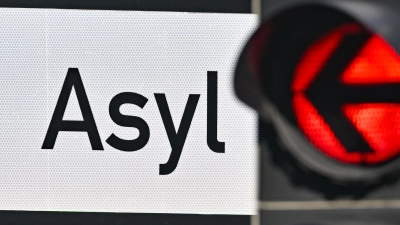 Gegen die Umsetzung der Asylreform hatte sich Widerstand in der SPD geregt - nun gibt es einen Kompromiss. (Symbolbild) (Foto: Patrick Pleul/dpa)