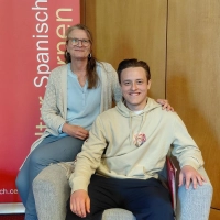 Viktor Bosco mit seiner Spanisch-Lehrerin Birgit Heidecker nach dem erfolgreichen Wettbewerb in München. (Foto: privat)