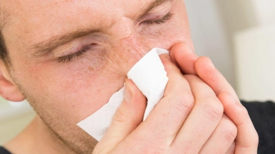 Start in die Pollensaison: Wenn die Krankheitssymptome einer Allergie zu stark werden, dürfen sich Arbeitnehmer krankmelden. (Foto: Christin Klose/dpa-tmn/dpa)