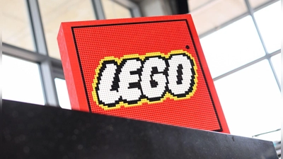 Der dänische Konzern hat im Rechtsstreit um das Design eines Legosteins einen Erfolg errungen. (Foto: Tobias Hase/dpa)