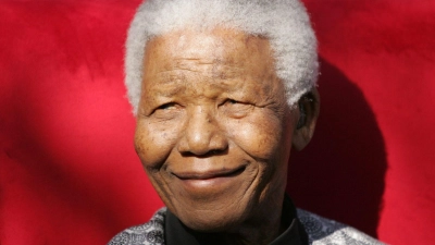 Nelson Mandela war 1994 zum ersten schwarzen Präsidenten Südafrikas gewählt worden. (Foto: picture alliance / dpa)