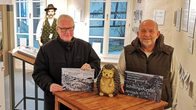 Um die Besonderheiten des Jenischen für die Bevölkerung wieder ein Stück nachvollziehbarer zu machen, sind Johannes Munique (links) und Markus Löschel tief in historische Quellen eingetaucht.  (Foto: Jürgen Binder)