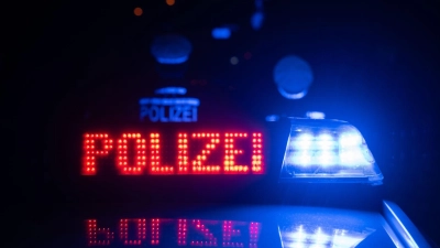 Insgesamt seien bei den Schwerpunktkontrollen 53 Personen vorläufig festgenommen worden, gegen neun Personen wurde ein Haftbefehl erlassen. (Symbolbild) (Foto: Marijan Murat/dpa)