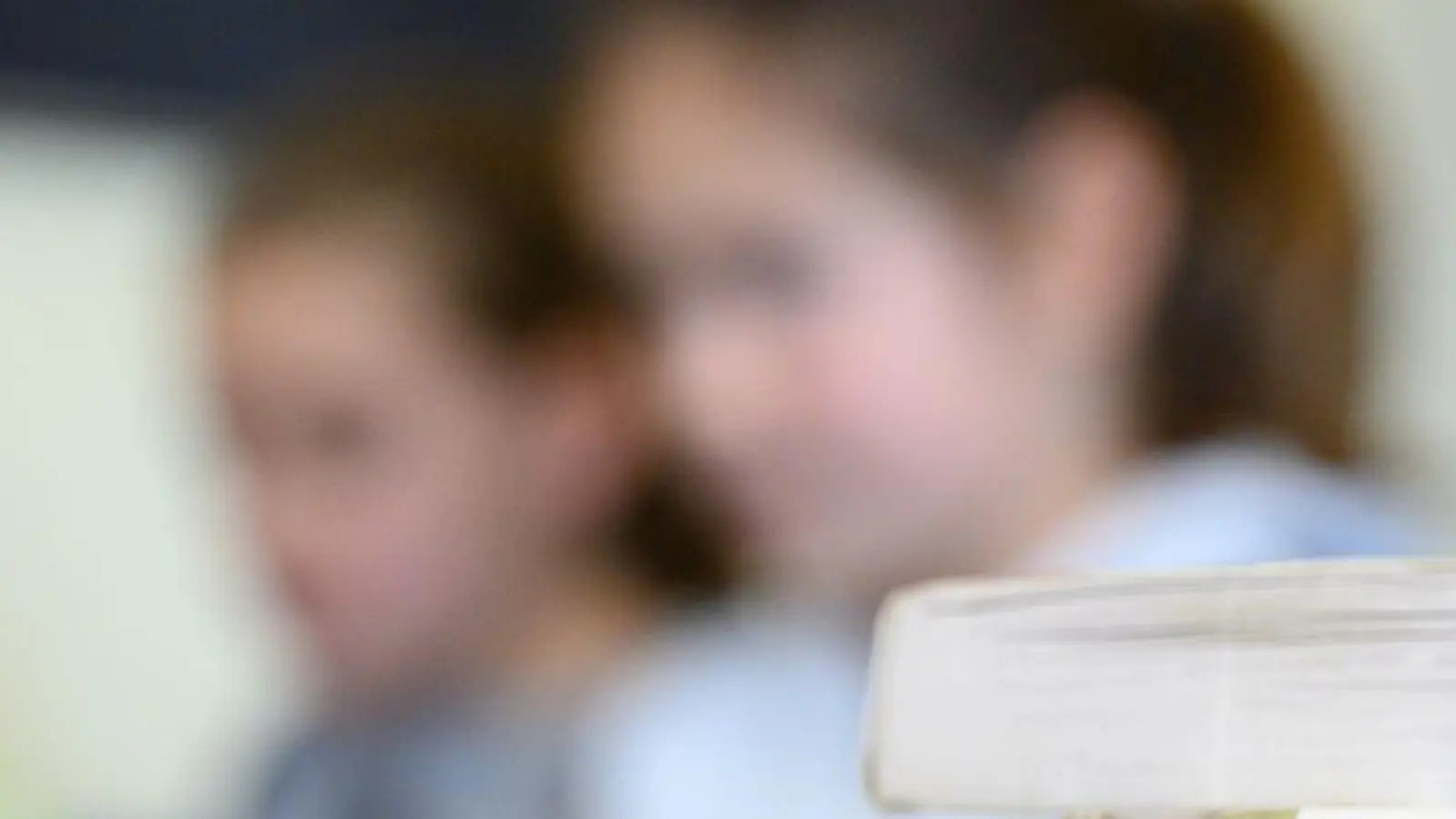 Längst nicht alle Kinder können nach der Grundschule gut lesen. (Symbolbild) (Foto: Sebastian Gollnow/dpa)