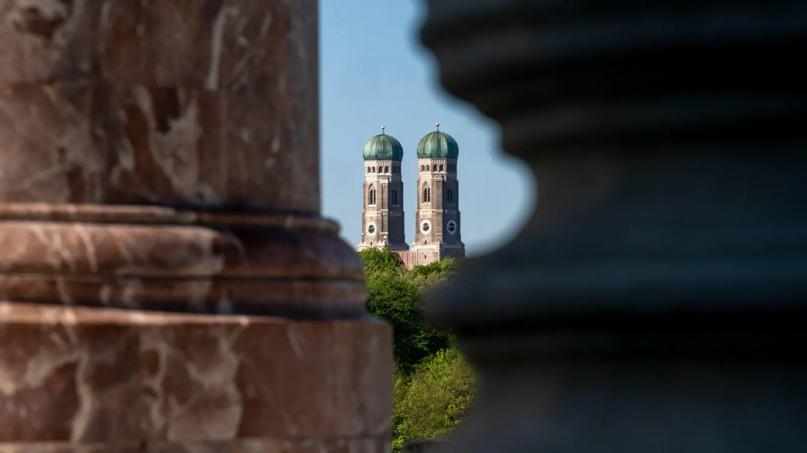 Das Erzbistum München ist das größte und reichste in Bayern (Archivbild). (Foto: Peter Kneffel/dpa)