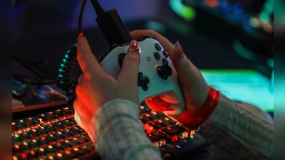Eine Bürgerinitiative fordert: Einmal gekaufte Videospiele müssen spielbar bleiben. (Symbolbild)   (Foto: Oliver Berg/dpa)
