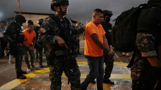 In Ecuador kommt es immer wieder zu Gefangenen-Meutereien. (Foto: Dolores Ochoa/AP/dpa)