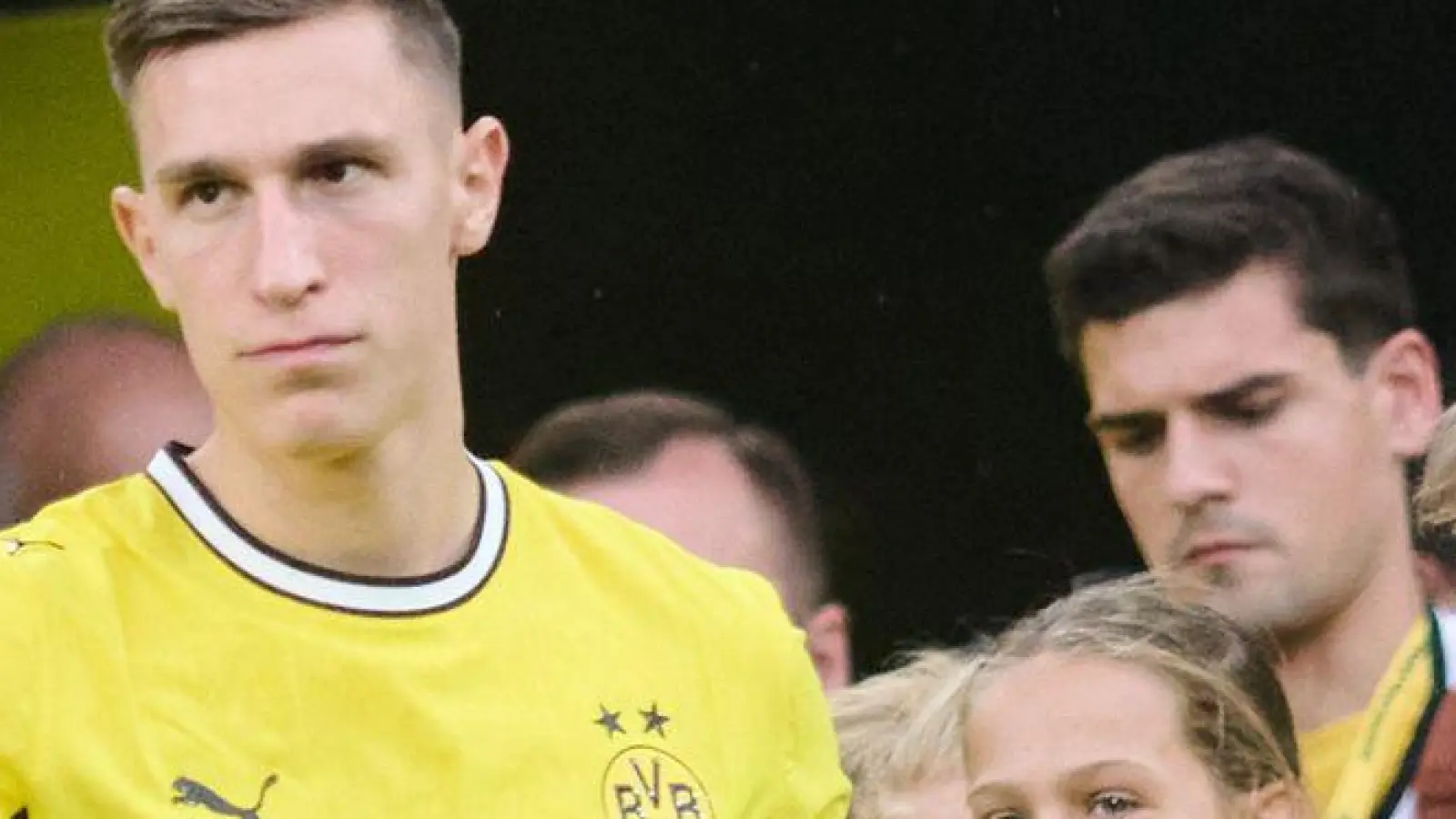 Nico Schlotterbeck könnte schon bald sein Comeback für den BVB geben. (Archivbild) (Foto: Bernd Thissen/dpa)