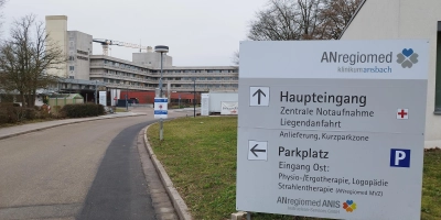 Die Zahlen, die der Klinikverbund ANregiomed im kommenden Jahr erwartet, werden nicht besser. Die beschlossenen Umstrukturierungen werden erst 2027 greifen. (Foto: Robert Maurer)