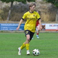 Fenja Rank (hier in einem Testspiel) steuerte einen Treffer zum wichtigen ersten Saisonsieg des SVW in Frankfurt bei. (Foto: Martin Rügner)