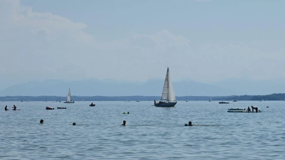Die höchste Einkommensmillionärsdichte gibt es - manche Klischees entsprechen der Wahrheit - im Landkreis Starnberg. (Archivbild) (Foto: Katrin Requadt/dpa)