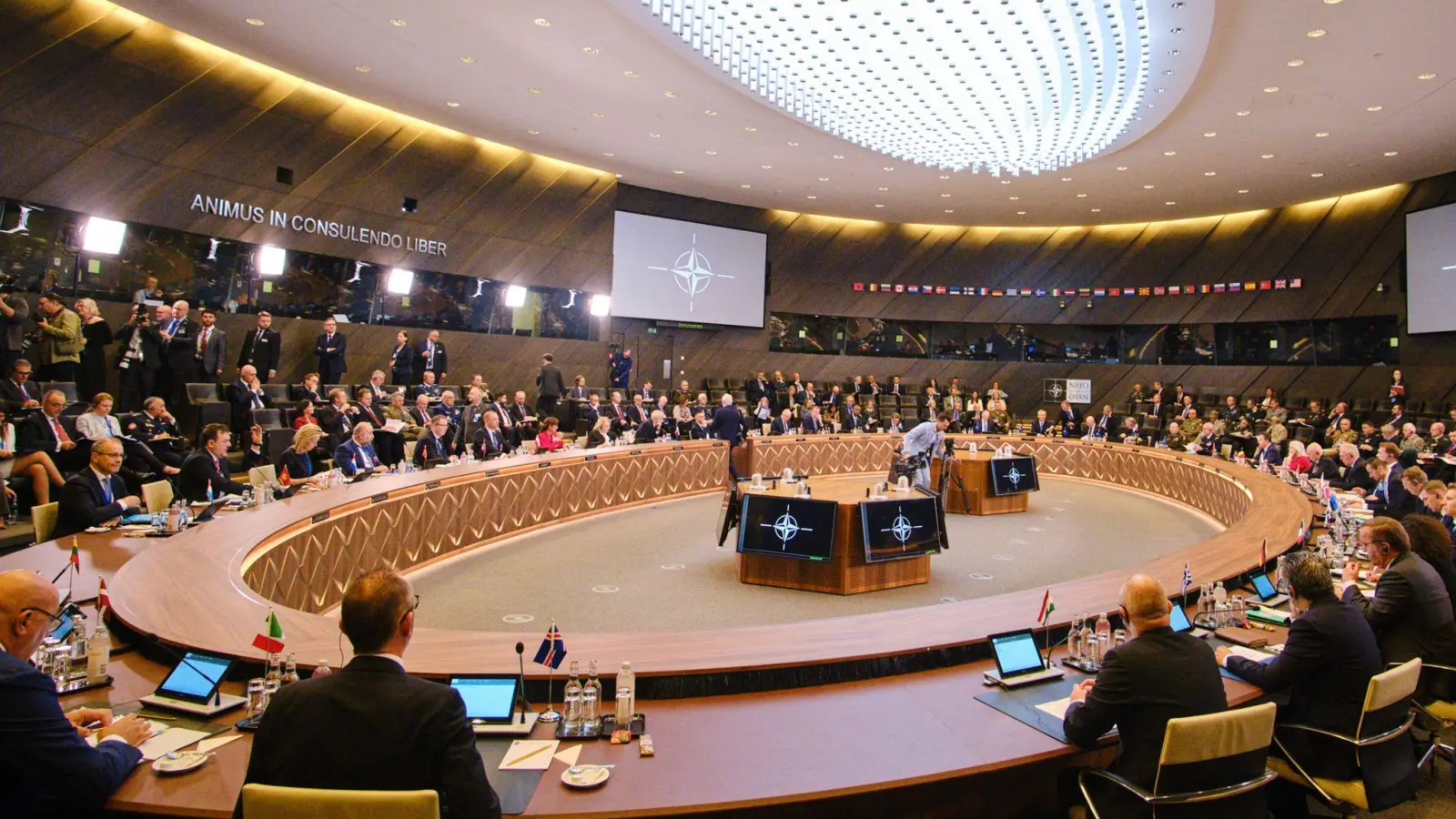Die Sitzung der Nato-Verteidigungsminister in Brüssel. (Foto: -/NATO/dpa)