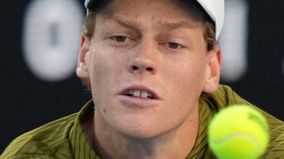 Jannik Sinner hatte im Achtelfinale von Melbourne keine Probleme. (Foto: Dar Yasin/AP/dpa)