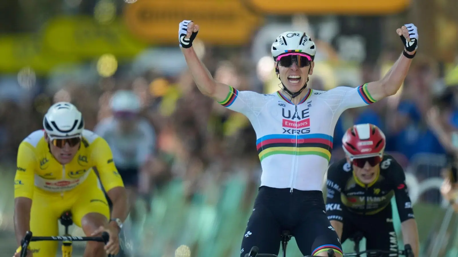 Feiert seinen 100. Karriere-Sieg: Tadej Pogacar (Foto: Mosa'ab Elshamy)/AP/dpa)