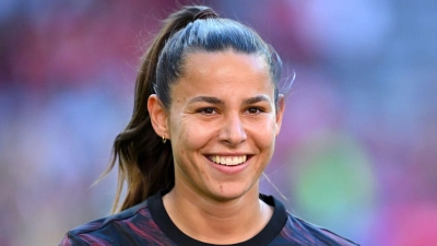 Lena Oberdorf krönte ihr Startelf-Debüt mit zwei Toren.  (Foto: Sven Hoppe/dpa)