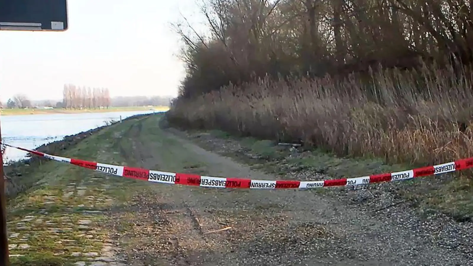 Am Rheinufer sind in den vergangenen Wochen zwei Leichen gefunden worden. Die Polizei ermittelt gegen ein tatverdächtiges Ehepaar. (Foto: René Priebe/pr-video/dpa)