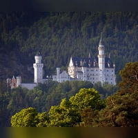 Seit einem Jahr Unesco-Weltkulturerbe: Schloss Neuschwanstein.  (Foto: Karl-Josef Hildenbrand/dpa)