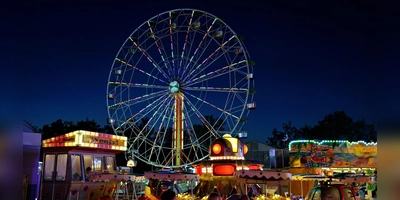 Auch 2026 soll es am Ansbacher Frühlingsfest wieder ein Riesenrad geben. (Archivbild: Zeynel Dönmez)