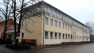Die Diskussionen über den geplanten Neubau der Grund- und Mittelschule Neuendettelsau haben Gräben zwischen Gemeinderat und Verwaltung sowie innerhalb des Gremiums offengelegt. (Archivbild: Diane Mayer)