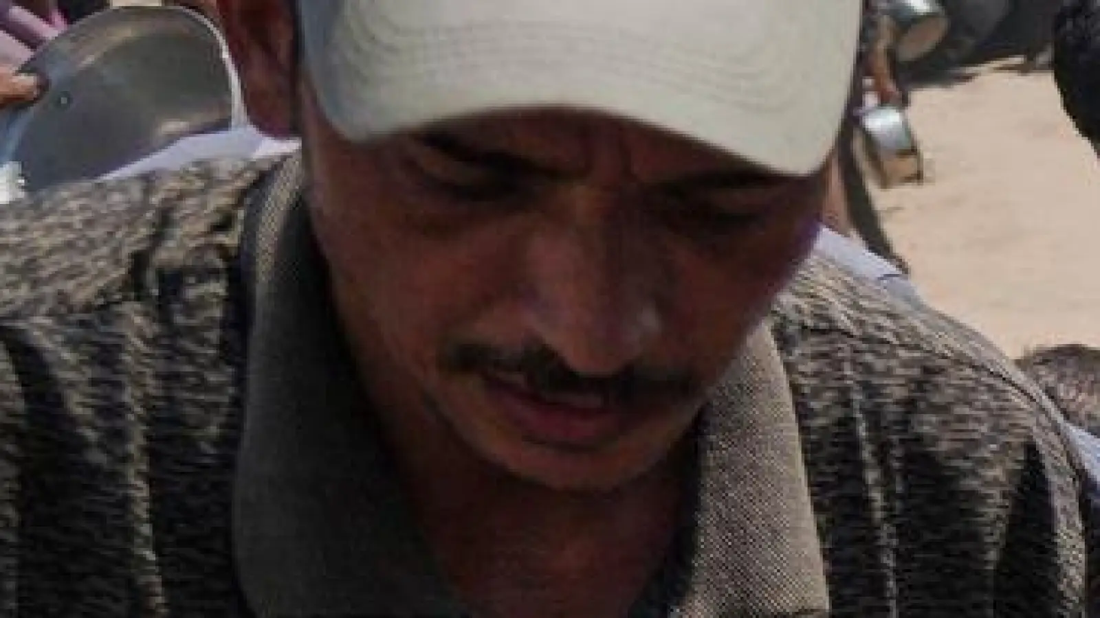  Berichten von UN-Organisationen zufolge hungern mittlerweile so gut wie alle Bewohner des Küstenstreifens.  (Foto: Jehad Alshrafi/AP/dpa)