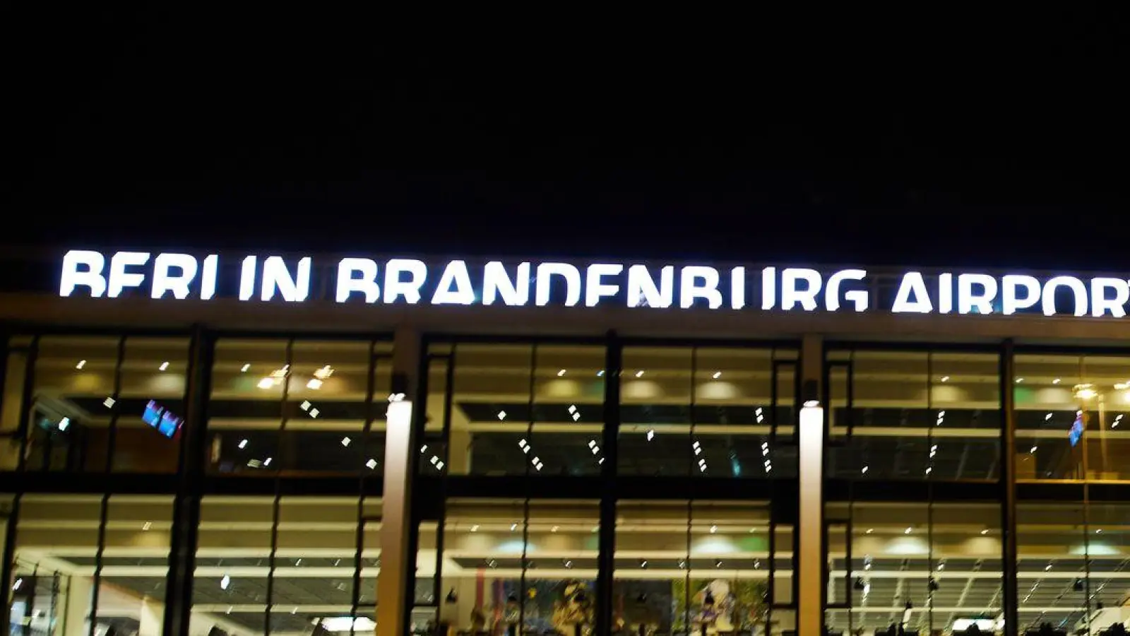 Am BER gibt es weiterhin Probleme mit der IT. (Archivbild) (Foto: Jörg Carstensen/dpa)