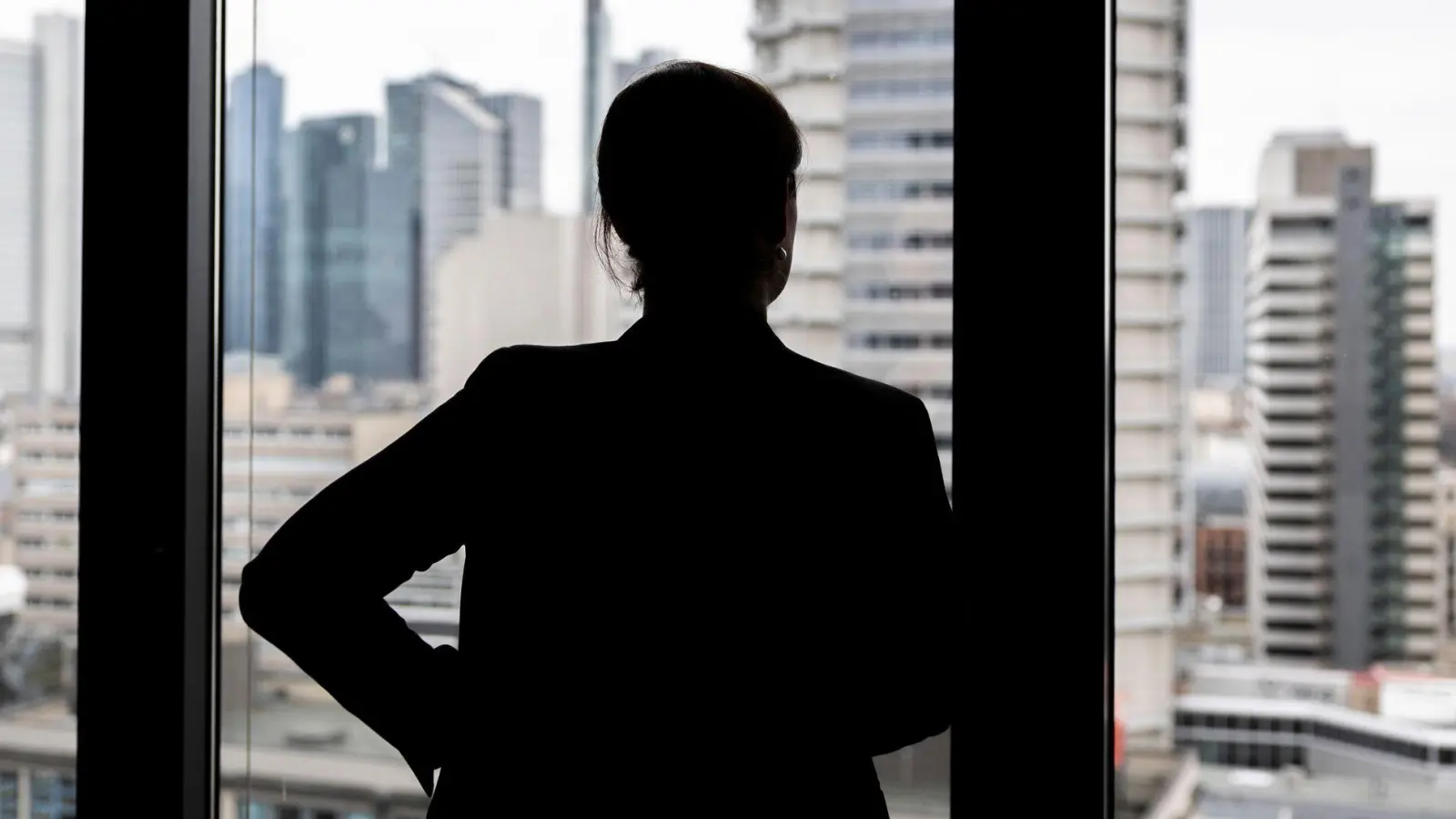 Teilzeitbeschäftigte, die sich ihren Vollzeit-Mitarbeitenden gegenüber diskriminiert fühlen, sollten sich Hilfe suchen. (Foto: Hannes P Albert/dpa/dpa-tmn)
