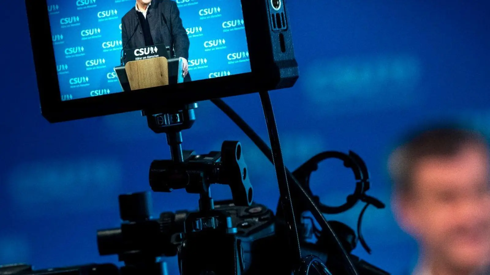 Markus Söder, CSU-Parteivorsitzender, nimmt an einer Pressekonferenz teil. (Foto: Peter Kneffel/dpa)