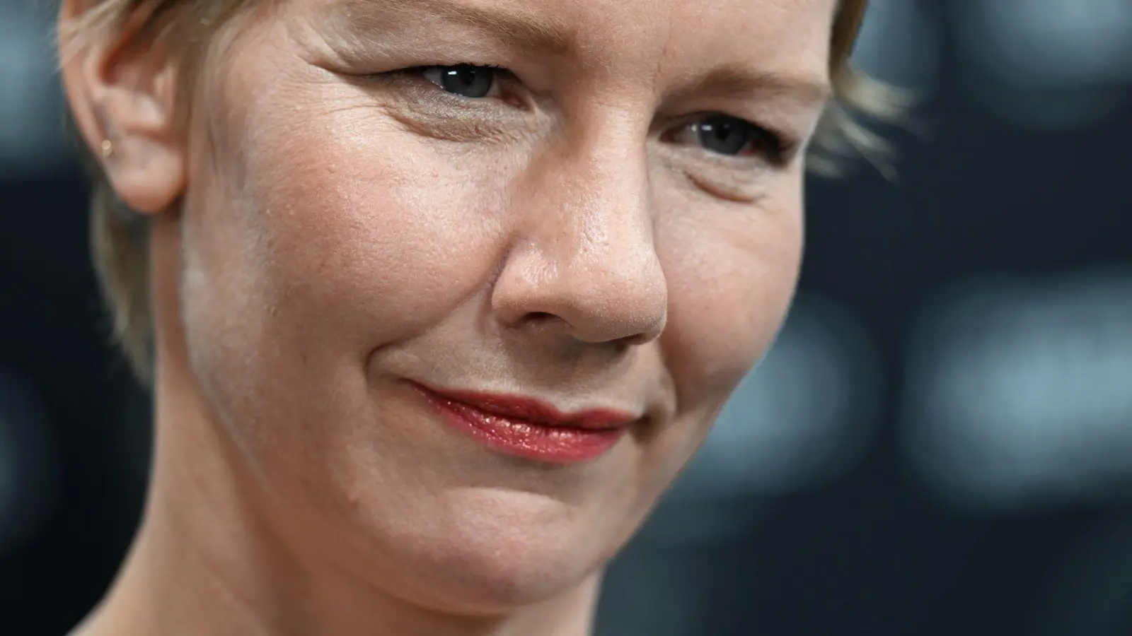 Sandra Hüller gehört zu den Erstunterzeichnerinnen. (Archivbild) (Foto: Felix Hörhager/dpa)