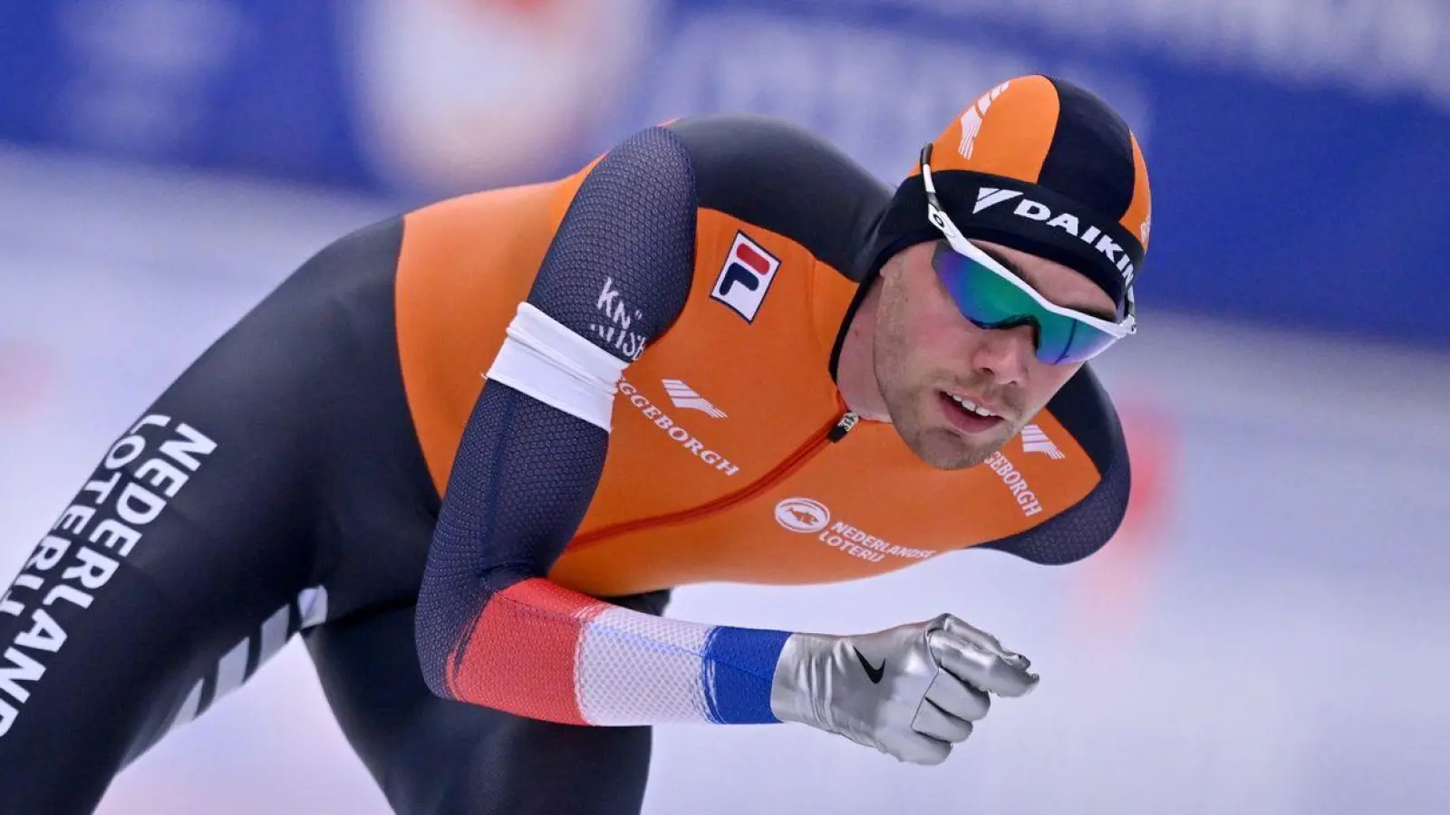 Eisschnelllauf, Sprint-Weltmeisterschaft,  Herren, 5000 Meter Sprint.  Der Niederländer Patrick Roest in Aktion. Er belegte den zweiten Platz. (Foto: Peter Kneffel/dpa)