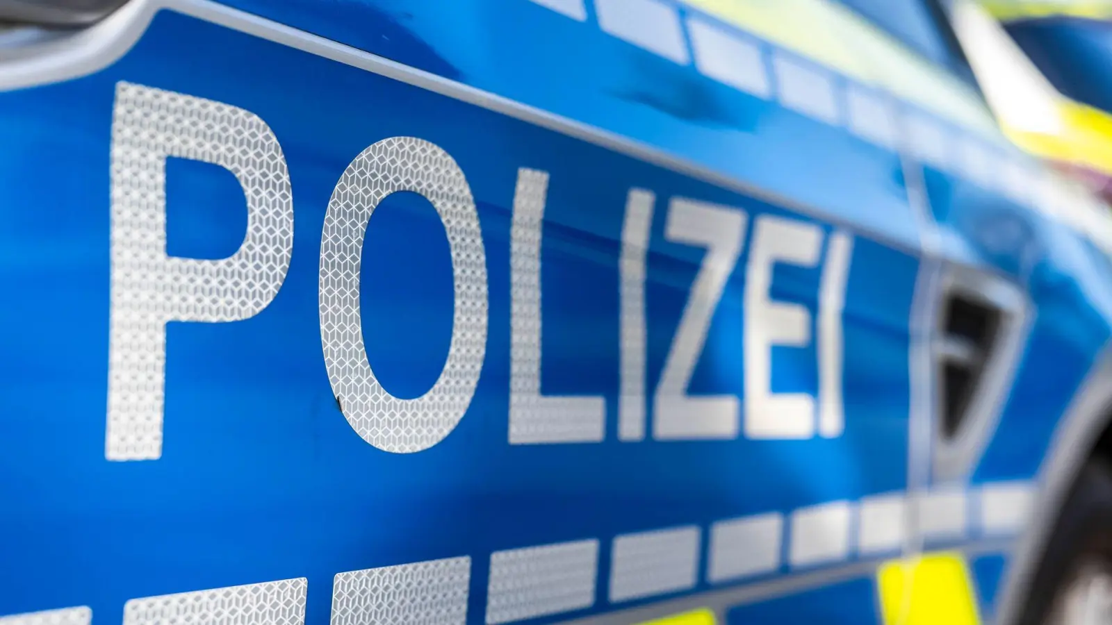 Ein Atemalkoholtest bei dem Mann ergab knapp drei Promille. (Symbolbild) (Foto: David Inderlied/dpa)