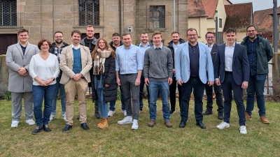 Die CSU Lichtenau hat sich für die Kommunalwahl 2026 aufgestellt. Florian Szaefer (vierter von links) will Bürgermeister werden. (Foto: CSU-Ortsverband Lichtenau)