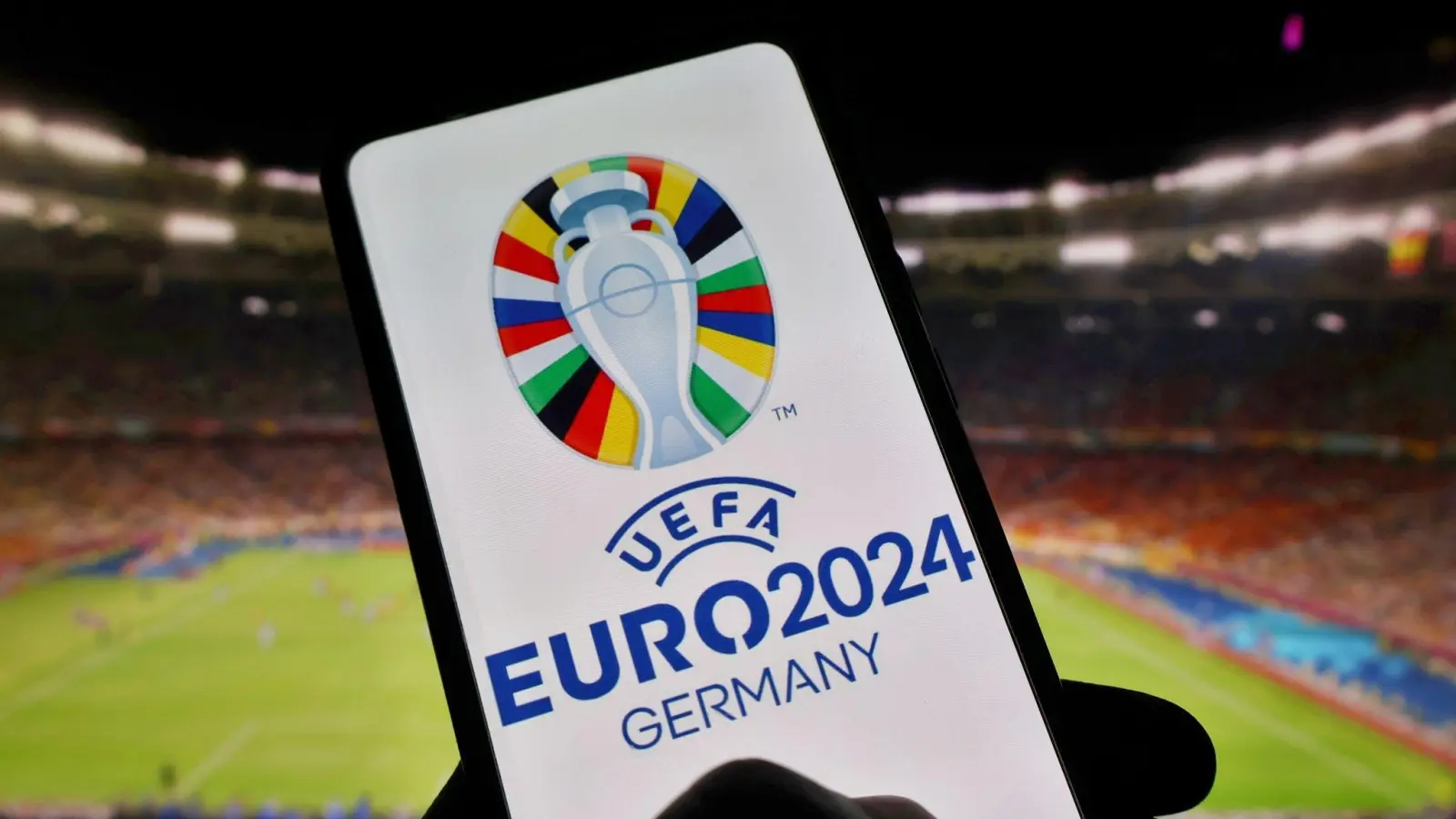 Wie kommt man an Tickets für die EURO 2024? (Foto: Aleksandr Gusev/Zuma Press/dpa)