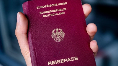 Die vor rund zweieinhalb Jahren eingeführte Möglichkeit, Kämpfern einer Terrormiliz die deutsche Staatsbürgerschaft zu entziehen, hat in der Praxis noch keine Folgen gehabt. (Foto: Fabian Sommer/dpa)