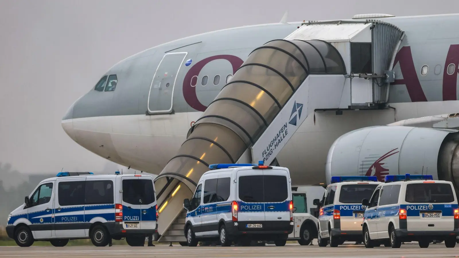 Katar hat nach Angaben der Bundesregierung für seine Hilfe bei den beiden Abschiebungen nach Kabul keine direkte Gegenleistung erhalten. (Archivbild) (Foto: Jan Woitas/dpa)