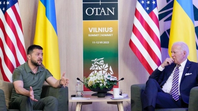 Wolodymyr Selenskyj, Präsident der Ukraine schreibt auf der Plattform X (vormals Twitter): „Diese Abstimmung stärkt Amerikas Rolle als Leuchtturm der Demokratie und als Führer der freien Welt.“ (Foto: Susan Walsh/AP/dpa)