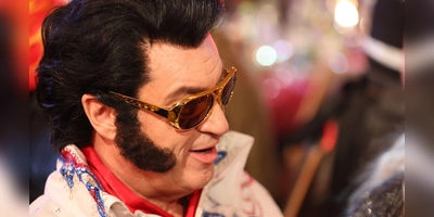 Markus Söder als Elvis Presley. (Foto: Karl-Josef Hildenbrand/dpa)